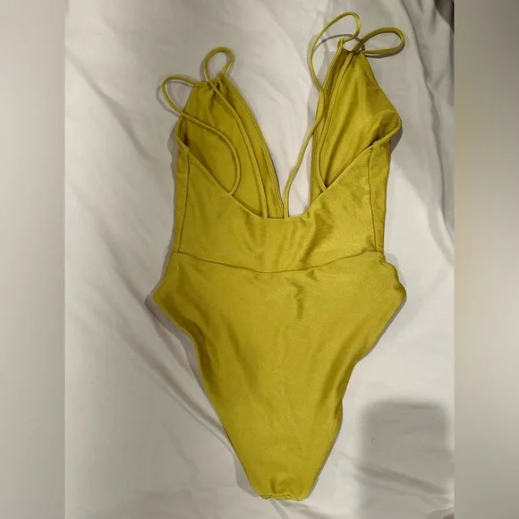 LOVERS & FRIENDS Caught Up One Piece Swimsuit in Lima. BRAND NEW Condition. - Picture 3 of 5